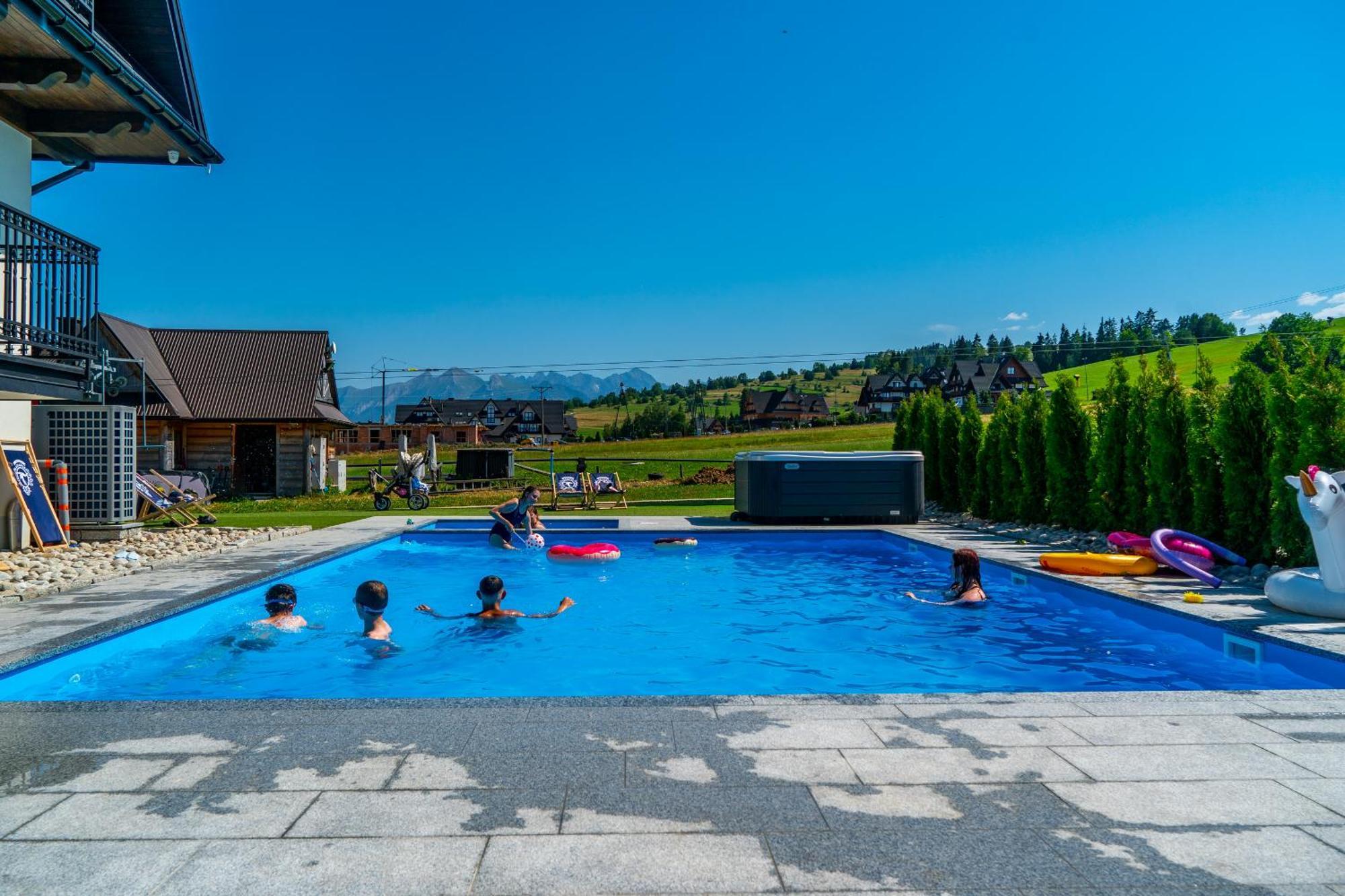 Aparthotel Rabian-Ski Zewnetrzny Basen Oraz Jacuzzi Z Podgrzewana Woda Sala Zabaw I Dmuchaniec Białka Tatrzańska Extérieur photo